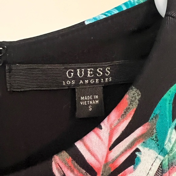 FINAL PRICE GUESS Sleeveless MESH INSERTS Halter FLORAL Neoprene Top - Picture 8 of 10